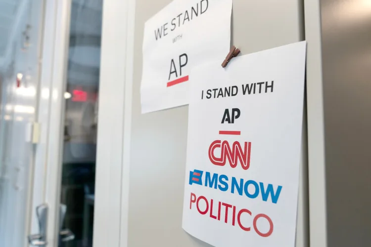 Judge blocks Trump’s WH ban, says three news outlets must have access